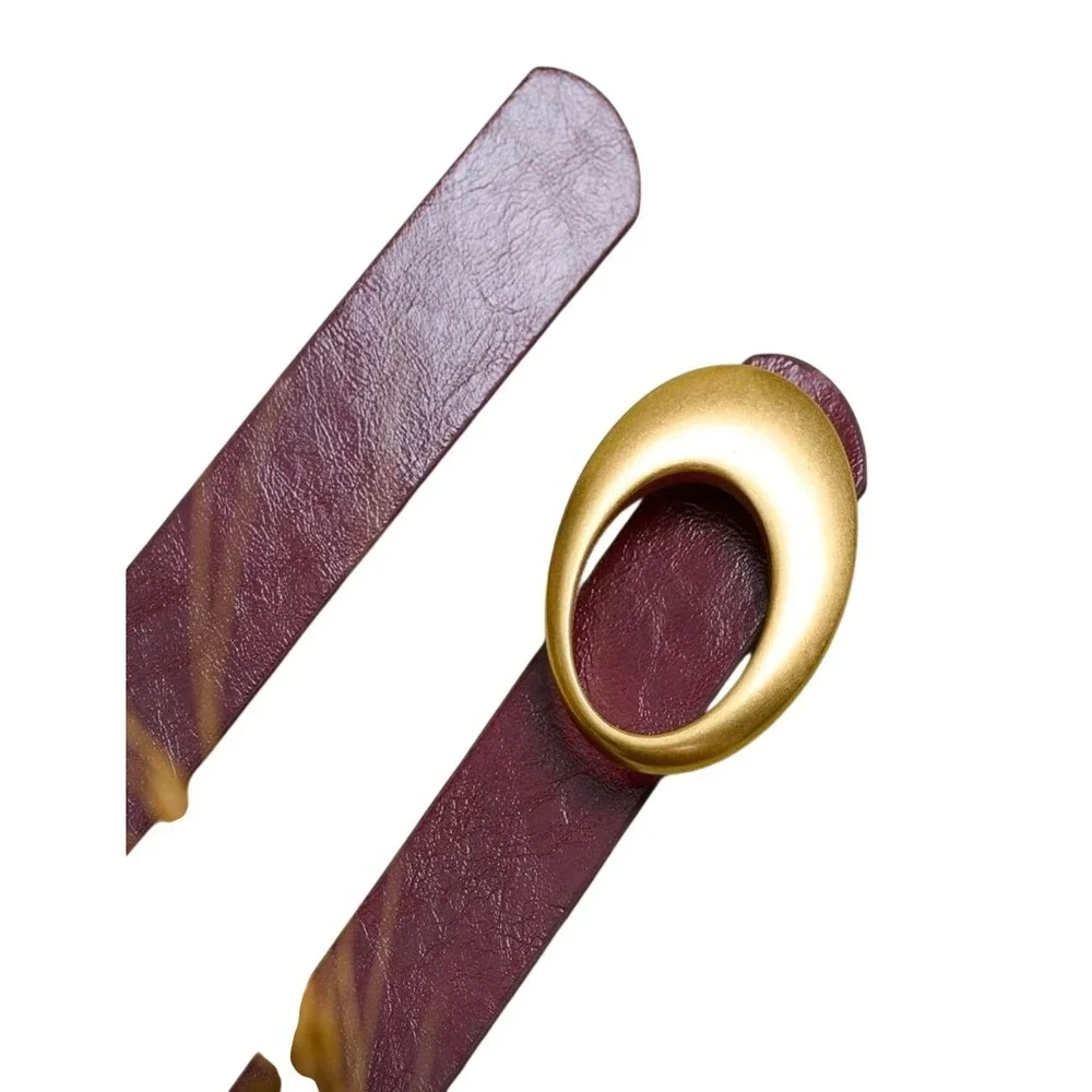 Women Burgundy faux Leather Belt‎ Gold Oval Buckle Fashion Accessory